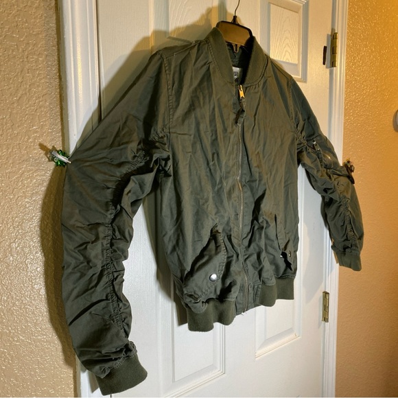 Outer Edge Women L LARGE Jacket Full Zip Pockets Distressed Lightweight Adult - Picture 5 of 11